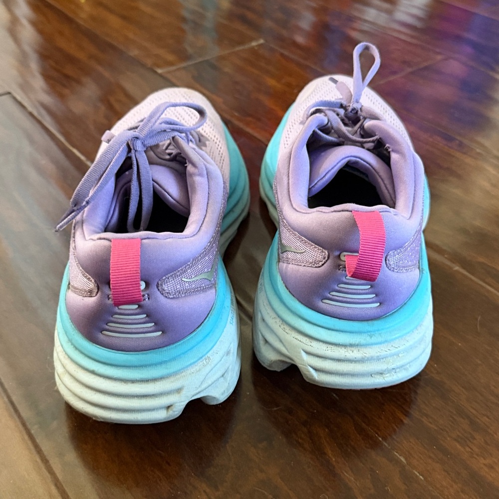 HOKA - Bondi 8 - Size 9B - Lavender Running Shoes 🩷 💜 - Picture 7 of 8
